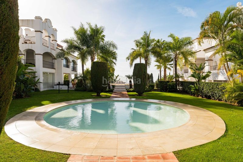 Foto c589b182-920a-4c60-9472-f02fc1a28ba1. Planta baixa amb aparcament piscina a Nagüeles Alto Marbella