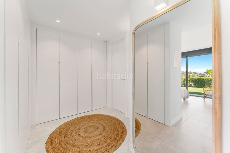 Foto 9bdf4b2d-906f-4ba3-a1ba-013576b2cd6f. Planta baixa amb aparcament piscina a bahía de Marbella Marbella