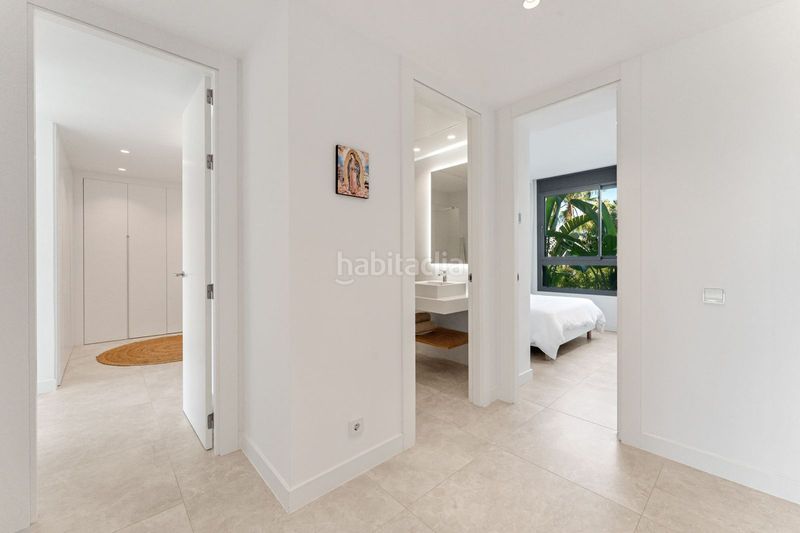 Foto ad90ffac-7ad5-434a-b961-888ac70b2ba7. Planta baixa amb aparcament piscina a bahía de Marbella Marbella