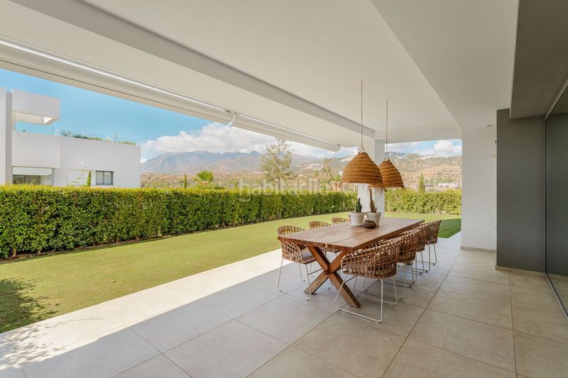 Foto b7b30146-394d-4e67-a62d-fbb23f0e1e5e. Planta baixa amb aparcament piscina a bahía de Marbella Marbella