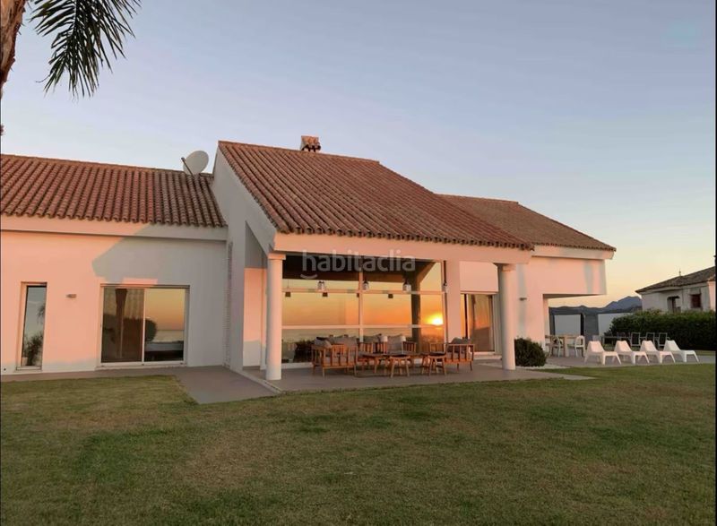 Foto 0eb51cd0-72f1-4989-b830-a5341f52cb50. Chalet en Manilva pueblo Manilva