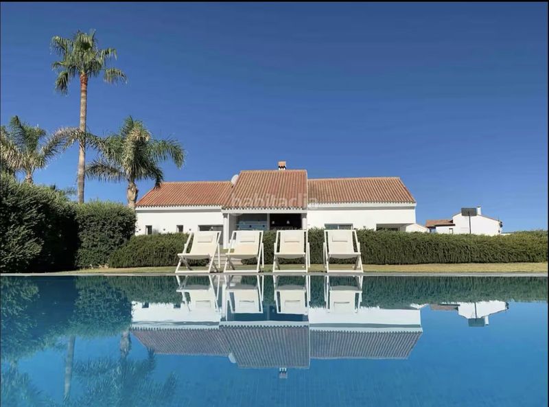 Foto 0f92f790-a3d2-45e2-9591-5d81d01a7b59. Chalet en Manilva pueblo Manilva