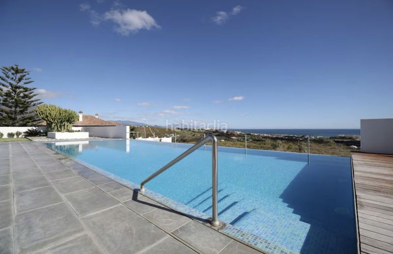 Foto 924048dd-0ae2-4796-a305-07c8501a325b. Chalet en Manilva pueblo Manilva