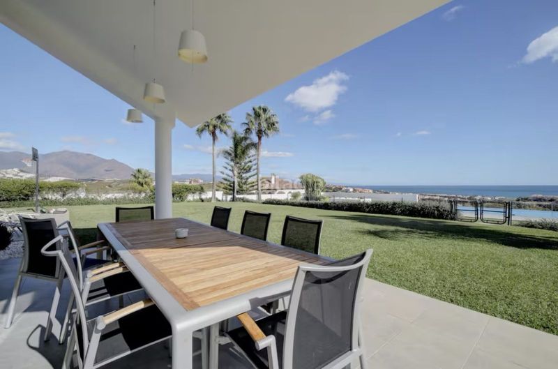 Foto bd112a1d-e5f3-41c4-812e-453ed642de8b. Chalet en Manilva pueblo Manilva