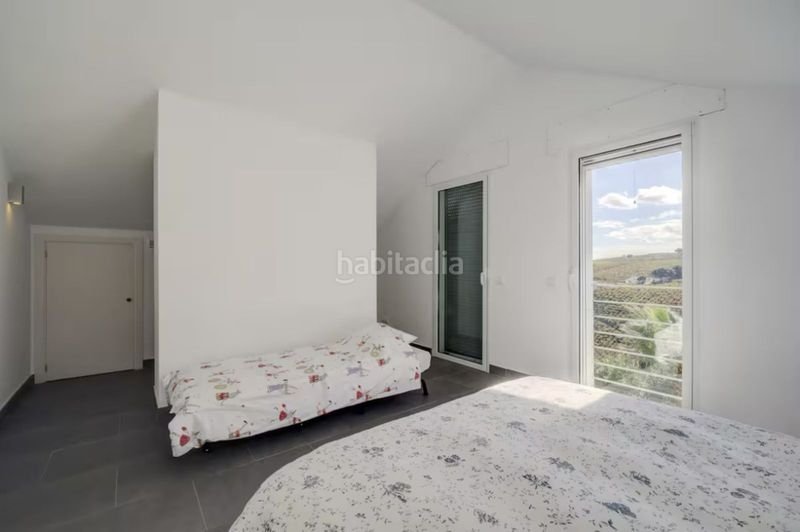 Foto 113df83a-f16e-4a97-bc39-871b66cfadb7. Xalet amb aparcament piscina a Manilva pueblo Manilva