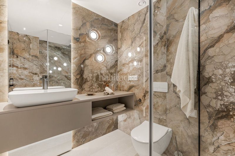 Foto 1d23c451-e1c3-435c-8e9b-1c245b21824d. Àtic amb aparcament piscina a El Velerín Estepona