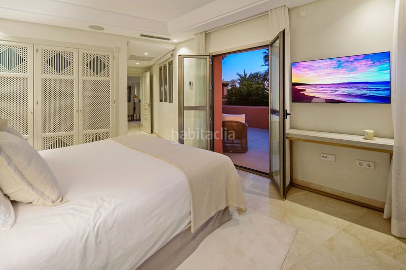 Foto c2849093-5d24-44bb-9f3a-aa8dc04b3092. Dúplex amb aparcament piscina a bahía de Marbella Marbella