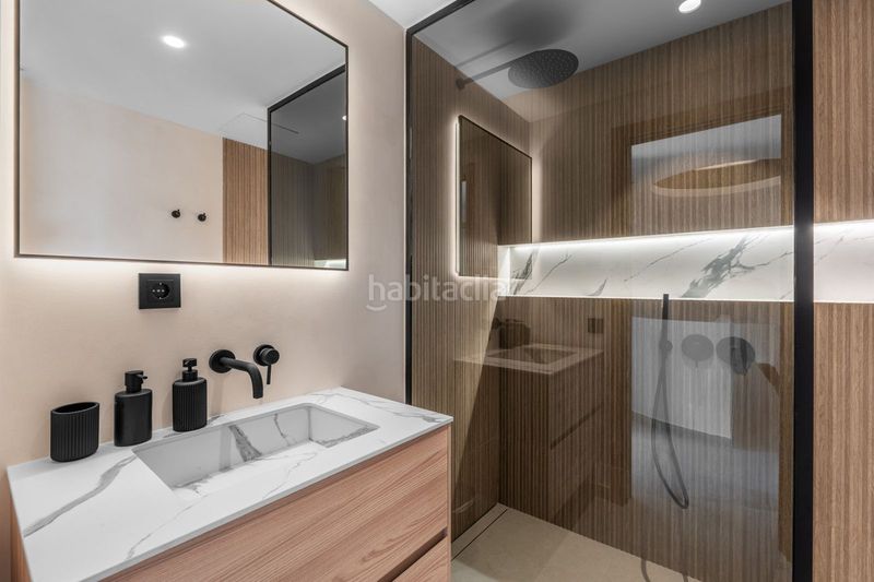 Foto bec572d9-15a1-4060-bd21-29e7a02be6c3. Dúplex amb aparcament piscina a Aloha Marbella