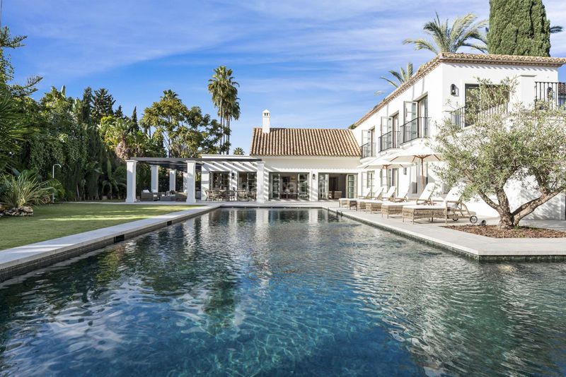 Foto 64774f28-1088-4b03-aead-53e20638cad6. Xalet amb aparcament piscina a Las Brisas Marbella