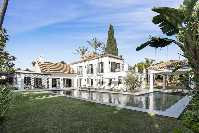 Foto a61dd1bb-f4ab-4eee-a4cf-7a13cf1207d1. Xalet amb aparcament piscina a Las Brisas Marbella