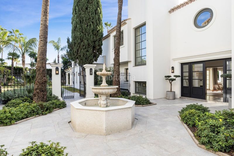 Foto f421640f-337a-45cb-a99d-8d414affc86b. Xalet amb aparcament piscina a Las Brisas Marbella