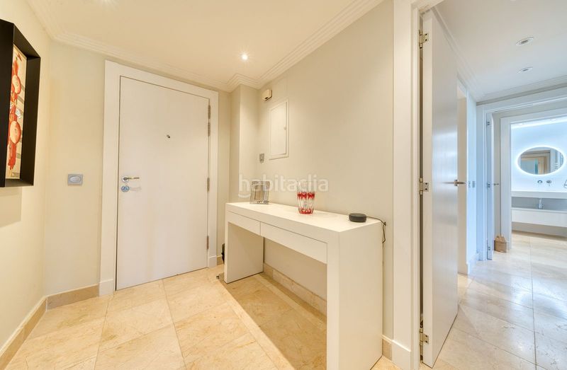 Foto 80d2e980-45f8-4ff7-b63a-dd5fe50bb786. Apartament amb aparcament piscina a Los Flamingos Benahavís