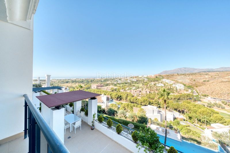 Foto dc65d022-9405-41a5-8db7-01c4ed8e1c62. Apartament amb aparcament piscina a Los Flamingos Benahavís