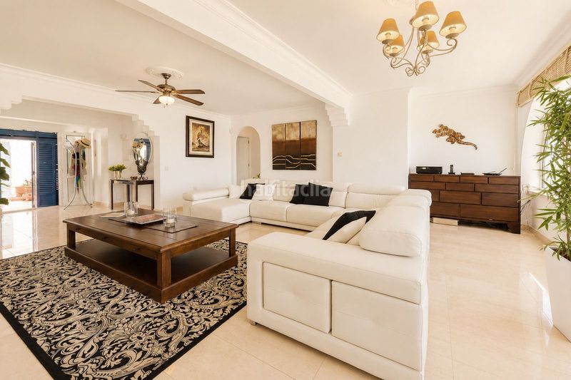 Foto 445e7ba4-aa31-4c0d-bd8a-7455e58cb4e8. Xalet amb aparcament piscina a Torreguadiaro-San Diego Sotogrande