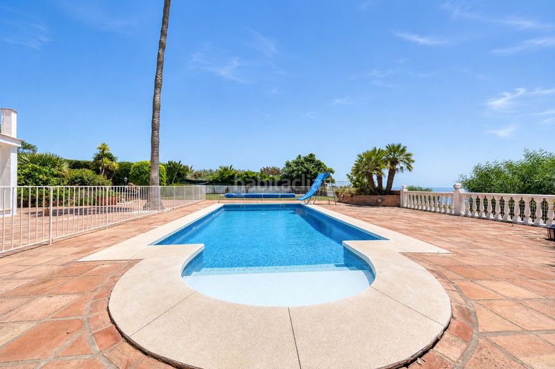 Foto 4b5c99a6-f091-48c6-a026-6edd1a5f4f75. Xalet amb aparcament piscina a Torreguadiaro-San Diego Sotogrande
