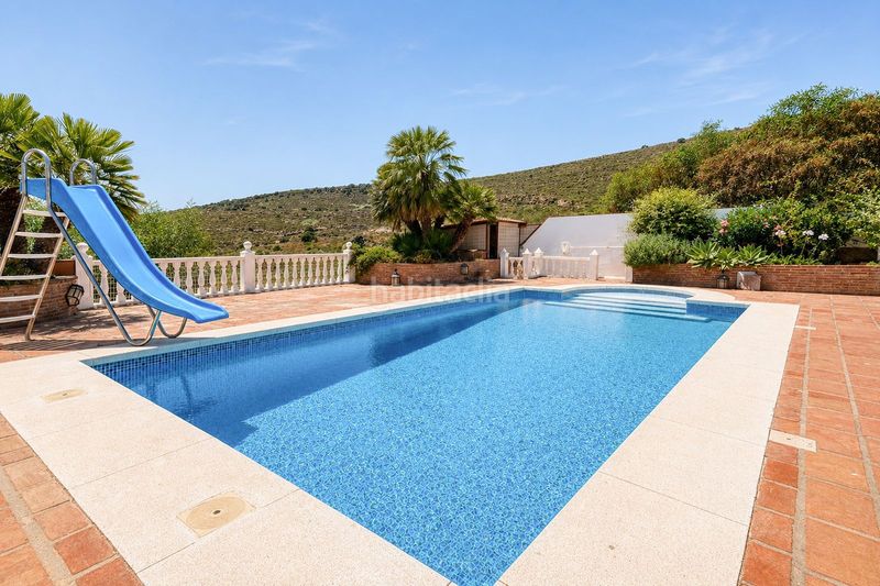 Foto a14b405f-06c4-4cda-94d0-d0fe636febb8. Xalet amb aparcament piscina a Torreguadiaro-San Diego Sotogrande