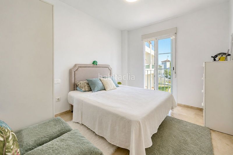 Foto 70ef0105-7a72-40f6-a72d-156f01846710. Apartament amb aparcament piscina a Chullera Manilva