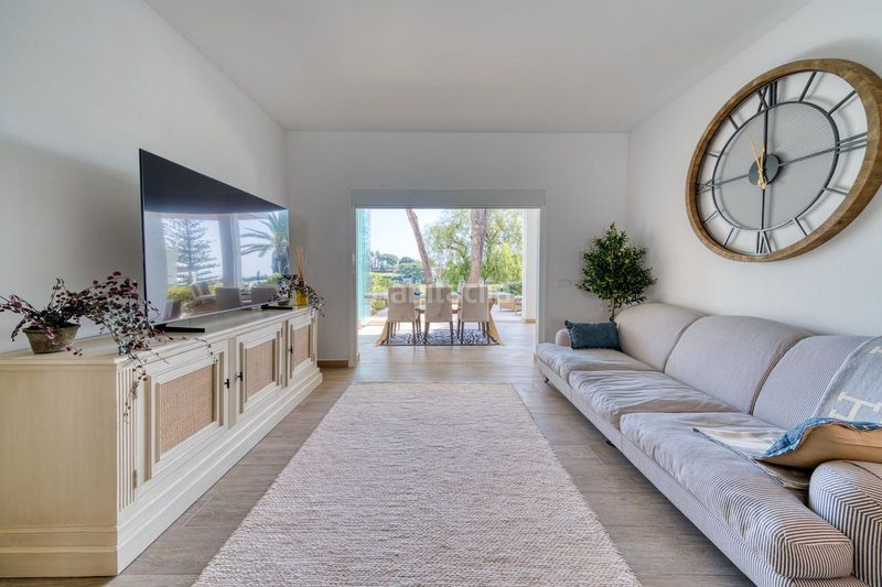 Foto efe5a866-7ef2-4e96-ba1f-2ae19ea02330. Planta baixa amb piscina a Aloha Marbella