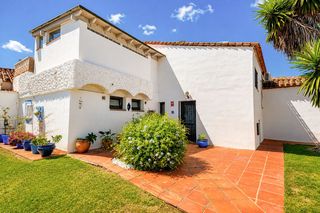 Casa adosada en Bahía Dorada
