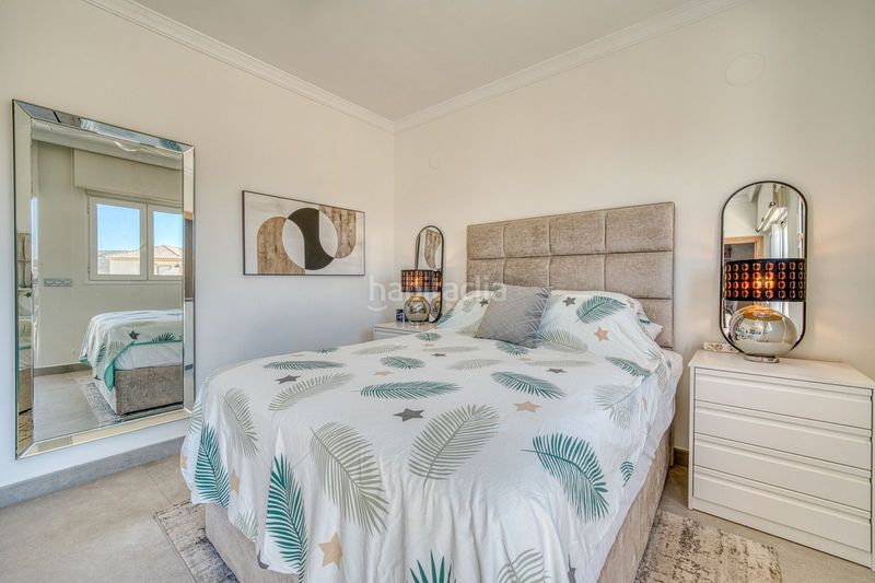 Foto 025d7b9b-aa69-4304-827c-972727431e4f. Dúplex amb aparcament piscina a Sotogrande alto Sotogrande