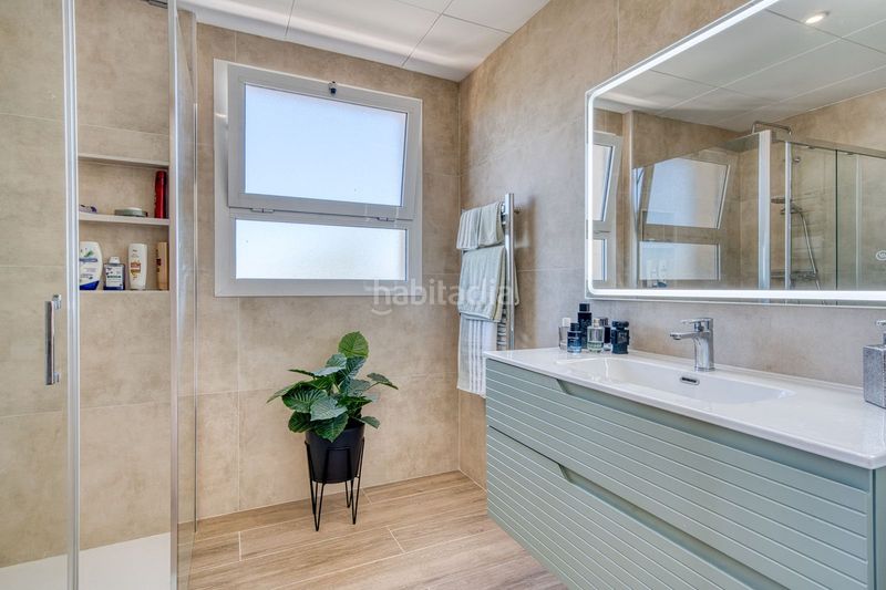 Foto 04372697-4d97-4453-a65c-4e4065a01590. Dúplex amb aparcament piscina a Sotogrande alto Sotogrande