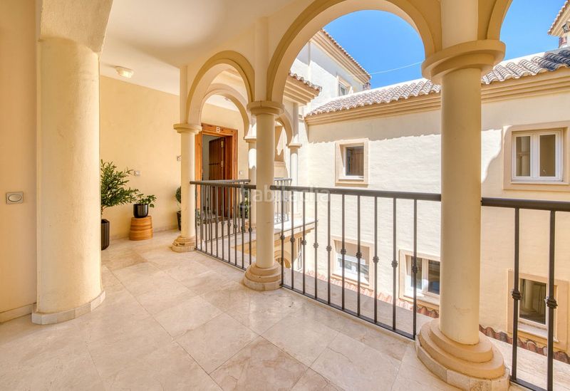Foto abafbd2b-9334-46fd-9484-da97f5eb776d. Dúplex amb aparcament piscina a Sotogrande alto Sotogrande