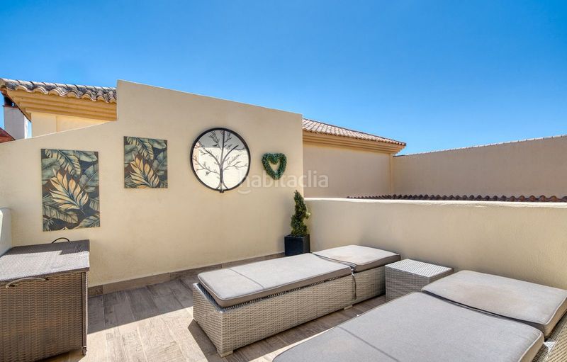 Foto b103d6dd-9463-4070-a943-35ef375c8834. Dúplex amb aparcament piscina a Sotogrande alto Sotogrande