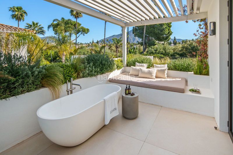 Foto 61d7a86f-a15f-4607-8460-37454db5ebc7. Chalet en Las Brisas Marbella