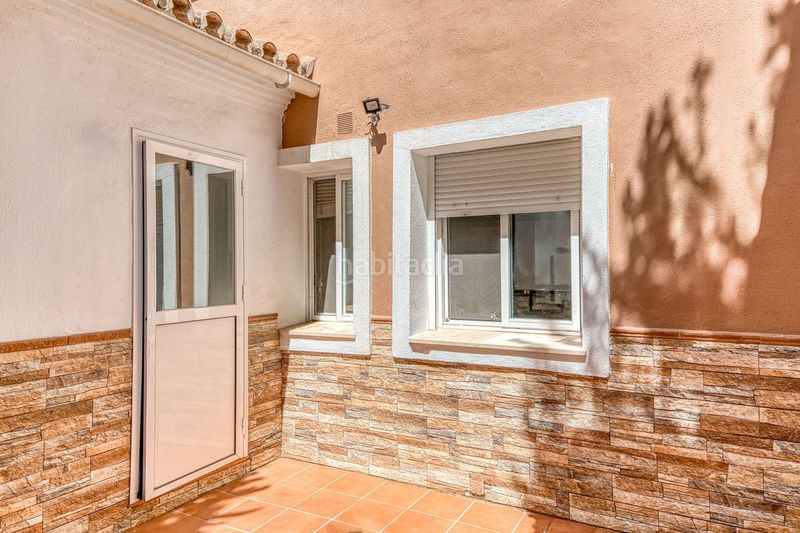 Foto 6480a862-5e9f-4929-a8e3-bb8b5e4847c9. Casa adossada amb aparcament a Coín