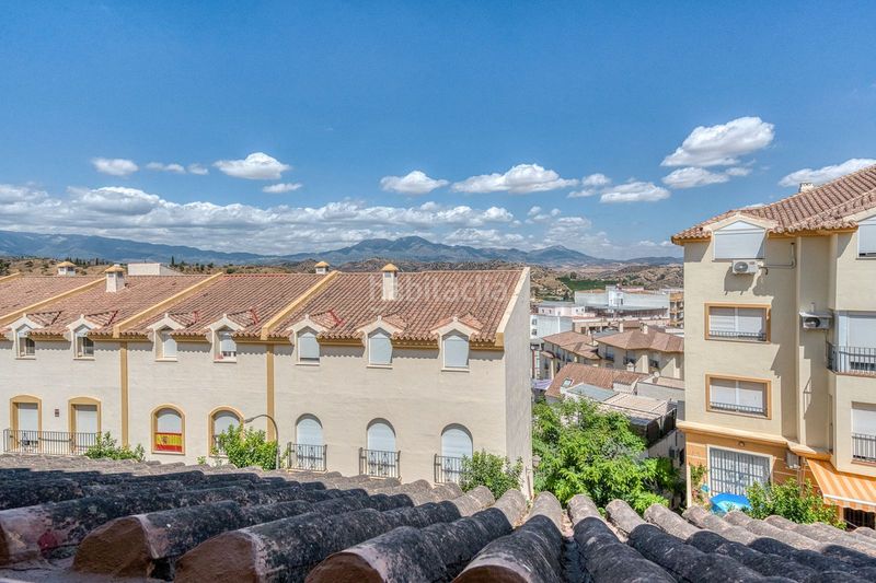 Foto d93da6fb-a1aa-4a80-8603-e3a4cbe3623e. Casa adossada amb aparcament a Coín
