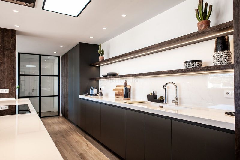 Foto 0bc82ca5-1f7d-4d64-bc9f-baa28f8260ce. Àtic amb aparcament piscina a Las Brisas Marbella