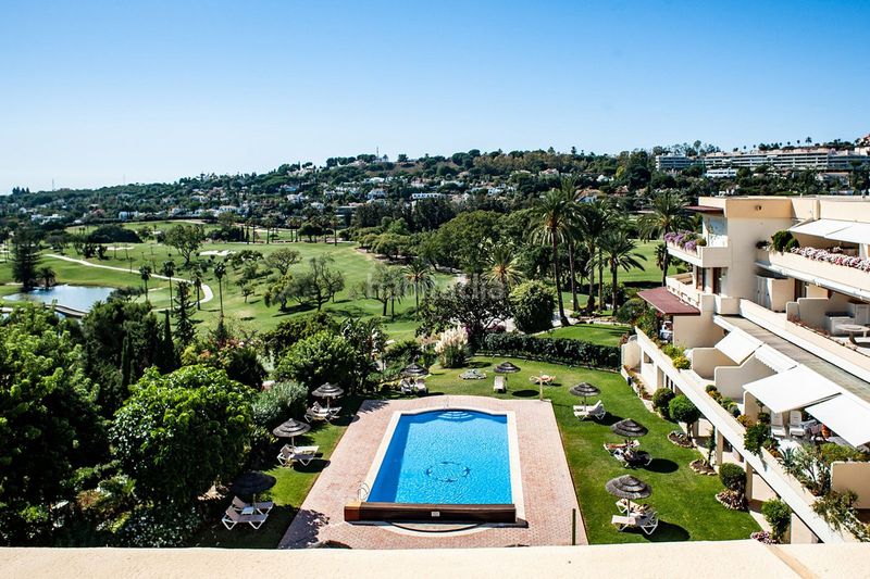 Foto 4ceb9000-6276-454e-b79a-5c5408c99a59. Àtic amb aparcament piscina a Las Brisas Marbella