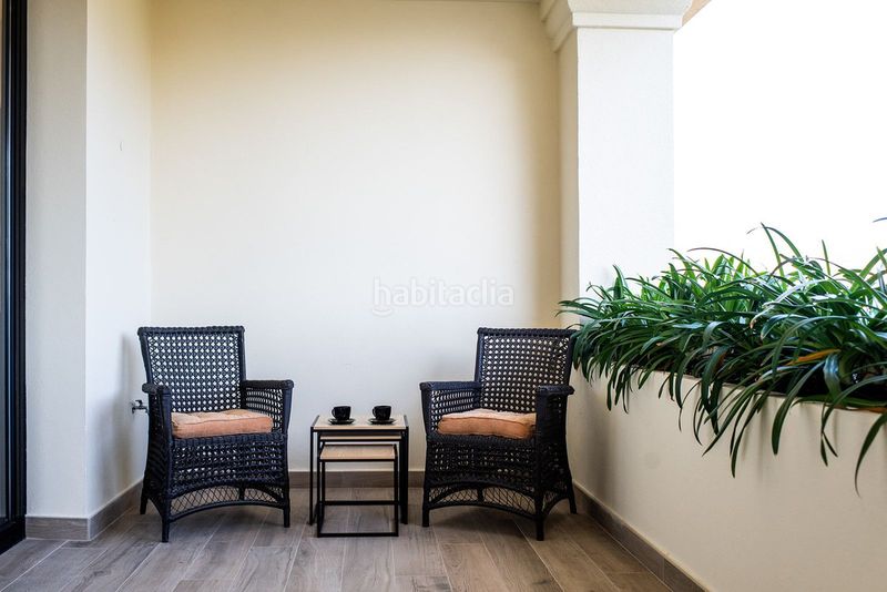 Foto f97fb1b7-241f-4dff-975b-f1e791415896. Àtic amb aparcament piscina a Las Brisas Marbella