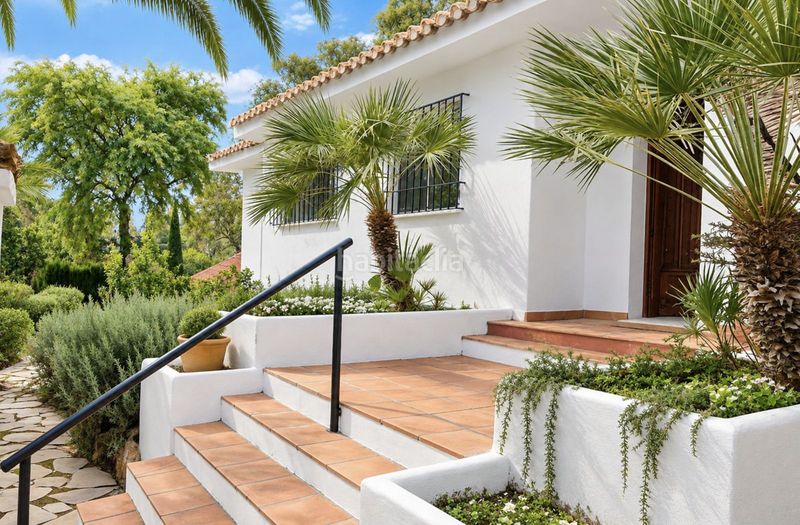 Foto 0e623c8d-a2b3-4adc-8ecf-5c73d10698e5. Chalet en Elviria Marbella