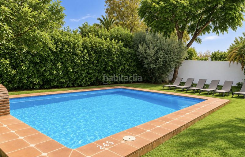 Foto ecaf6b00-b5e7-48ad-853d-97a3edcb7bbc. Chalet en Elviria Marbella