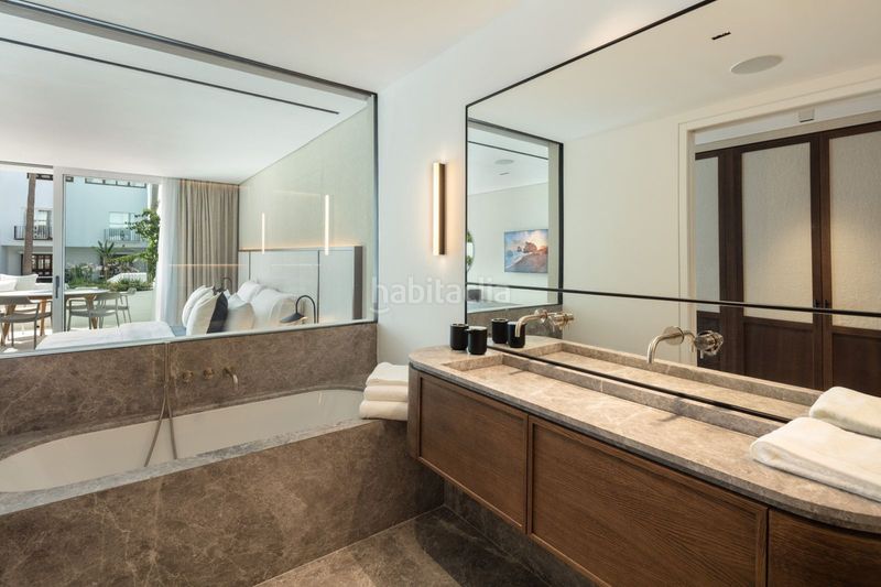 Foto 54b5c39b-ee5e-48d0-a80c-e8645a65f7df. Planta baja en Puente Romano Marbella