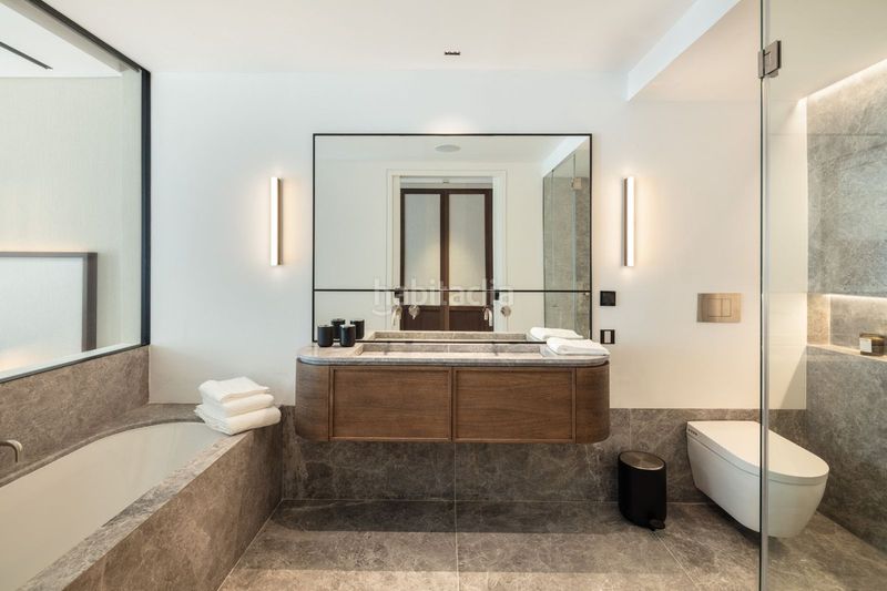 Foto 7d2eb3b1-6a4a-4f47-a889-7427a92af540. Planta baja en Puente Romano Marbella