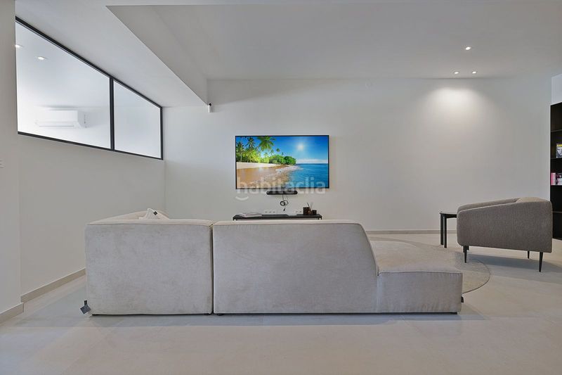 Foto de00adab-e586-4b01-9542-2e8b3030bb83. Xalet amb aparcament piscina a La Alquería Benahavís