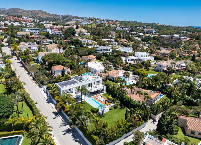 Foto 6a9ecf58-2085-4fa2-ad3a-caa22c173740. Xalet amb aparcament piscina a Bello Horizonte - Lindasol Marbella