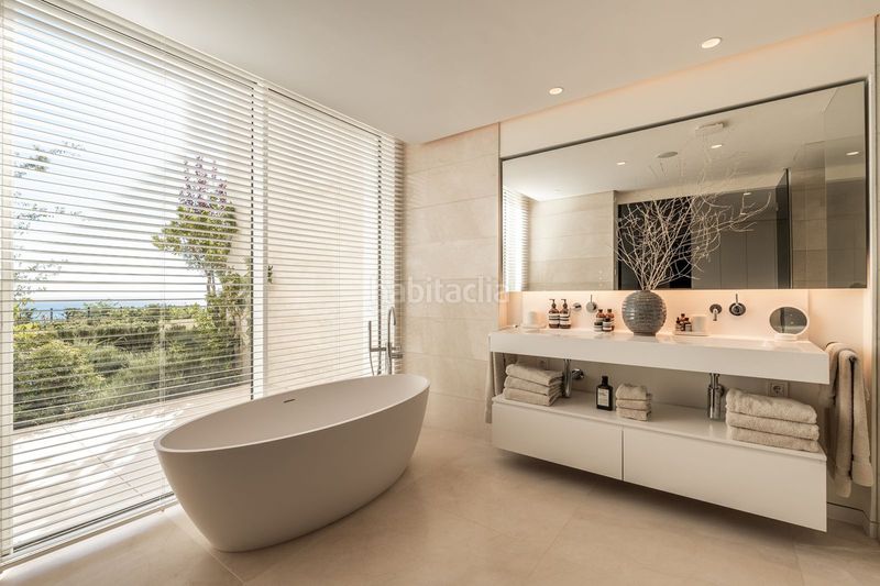 Foto 818b0d87-8bbc-4a54-a1ca-0ab5bdaafaf9. Erdgeschoss mit pool in Palo Alto Ojén