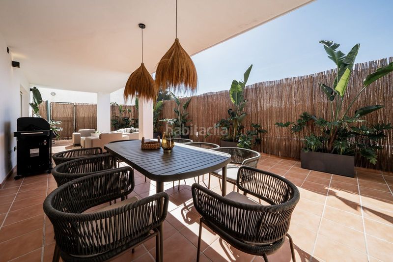 Foto c2308f13-2f66-420e-8532-2e237fa4951b. Planta baixa amb aparcament piscina a Nueva Andalucía centro Marbella