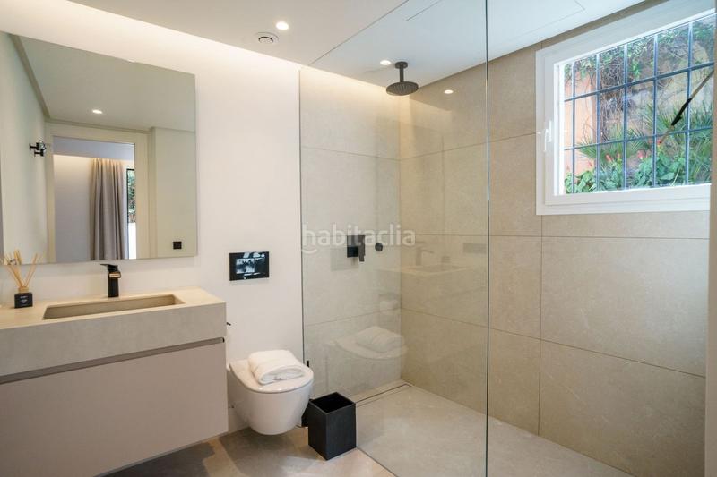 Foto c445713d-0de0-434f-8ac8-76cc2cbcd4e2. Chalet en Las Brisas Marbella