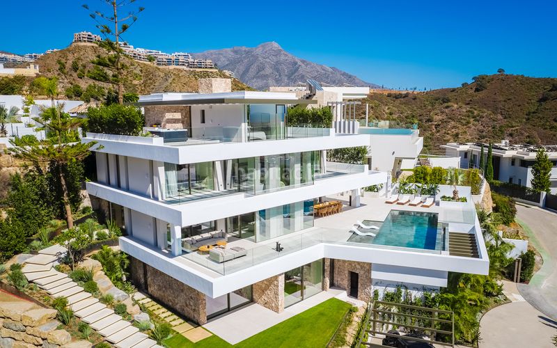 Foto 65213680-4906-4496-9257-f49c2a27afd8. Xalet amb aparcament piscina a La Quinta Benahavís