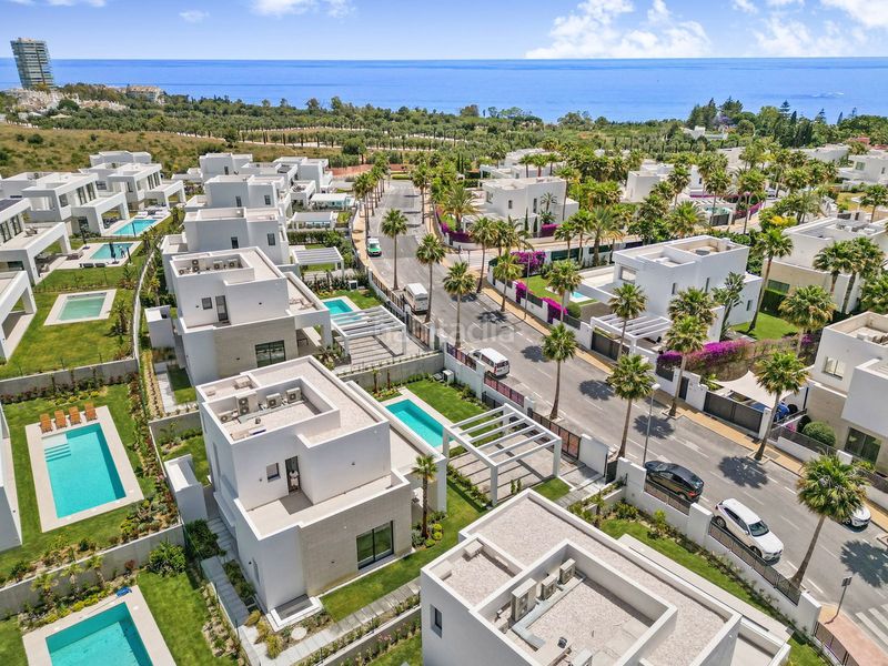 Foto 23859ee6-716b-4792-ac0a-75c303dc8269. Chalet en Río Real Marbella