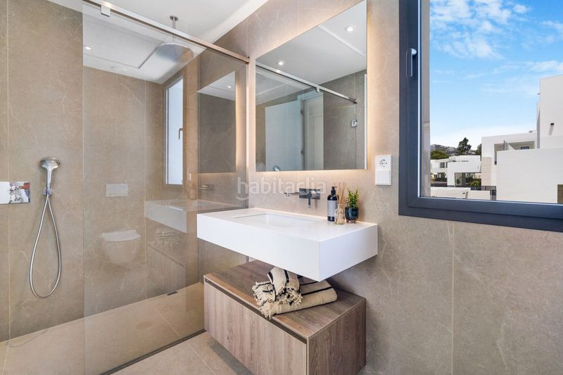 Foto e540d38d-5d8a-45ca-800d-a5ab57cfa867. Chalet en Río Real Marbella