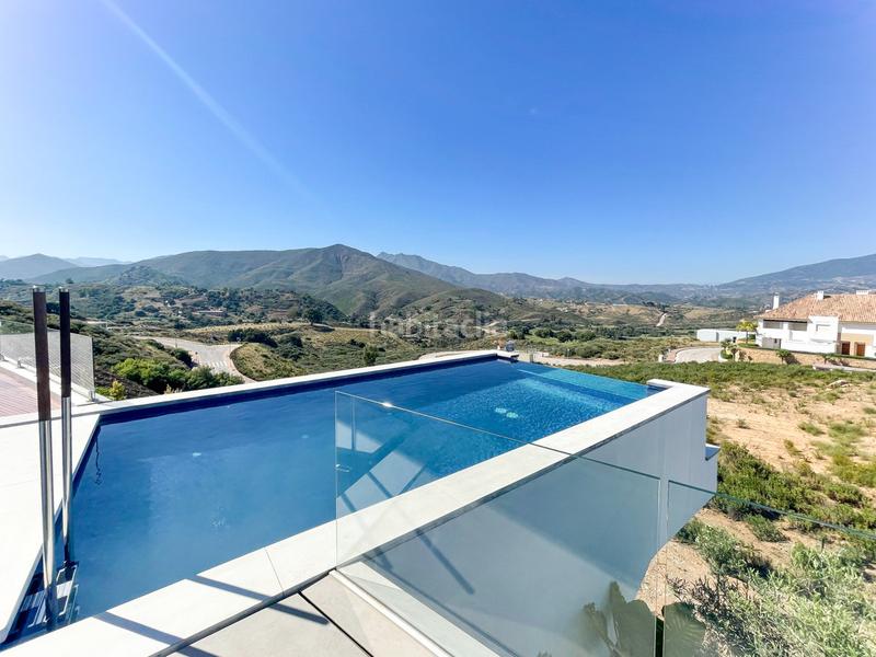 Foto 1b7066c2-39be-4409-bdb1-aa94f475d7f3. Chalet en La Cala Golf - Lagar Martell Mijas