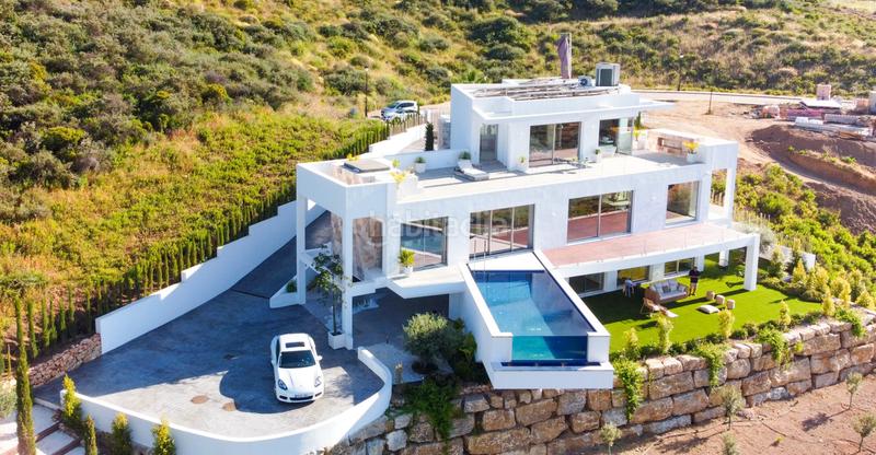Foto 49dd042c-2b9f-4fce-b655-fc1ef7033a57. Chalet en La Cala Golf - Lagar Martell Mijas