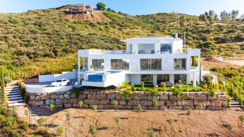 Foto f781c563-8665-4d12-8fce-3a90f1284216. Chalet en La Cala Golf - Lagar Martell Mijas