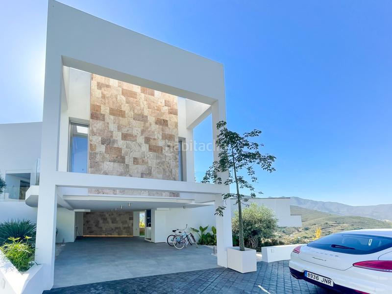 Foto d8154636-aaf7-418e-afec-5e0f07928619. Xalet amb aparcament piscina a La Cala Golf - Lagar Martell Mijas