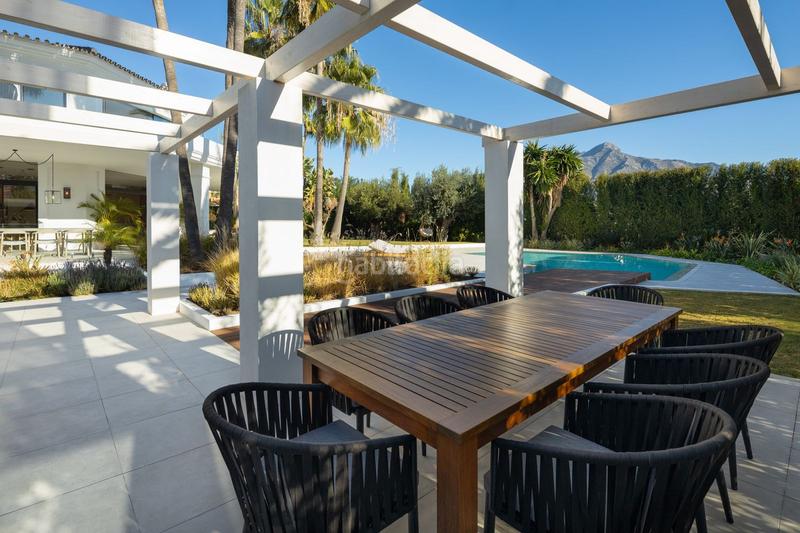 Foto bb475f74-2cfa-4dcf-ab1f-f4d446c2f623. Chalet mit parking pool in Los Naranjos Marbella